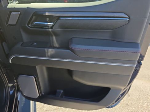 Used 2024 GMC Sierra 1500 AT4X image 15