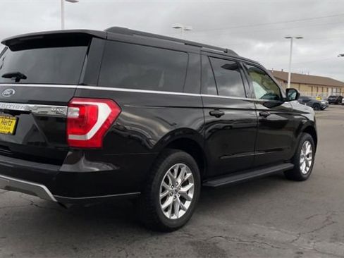 Used 2021 Ford Expedition Max XLT image 9