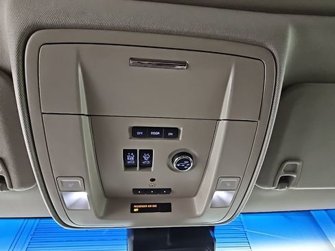 Used 2016 Chevrolet Tahoe LTZ image 22