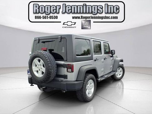 Used 2017 Jeep Wrangler Unlimited Sport w/ Quick Order Package 24S AWD/4WD image 4