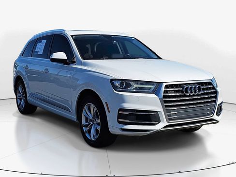 Used 2018 Audi Q7 3.0T Premium Plus image 2
