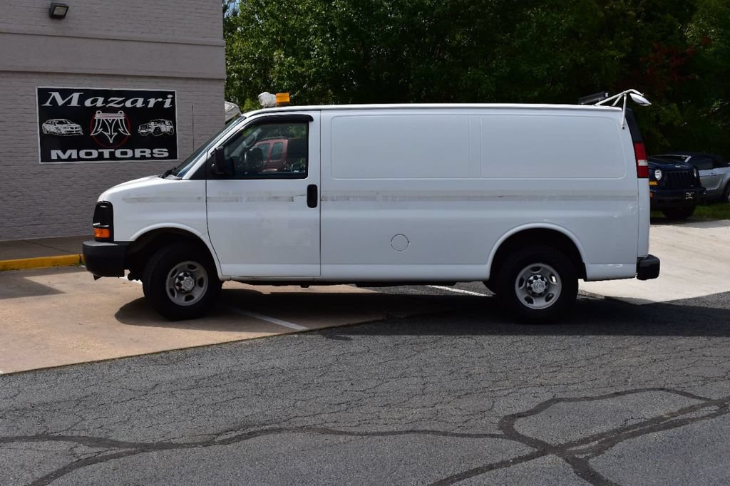 Used 2014 Chevrolet Express 2500 RWD image 3
