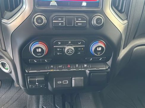 Used 2022 Chevrolet Silverado 1500 LT w/ Bed Protection Package AWD/4WD image 14