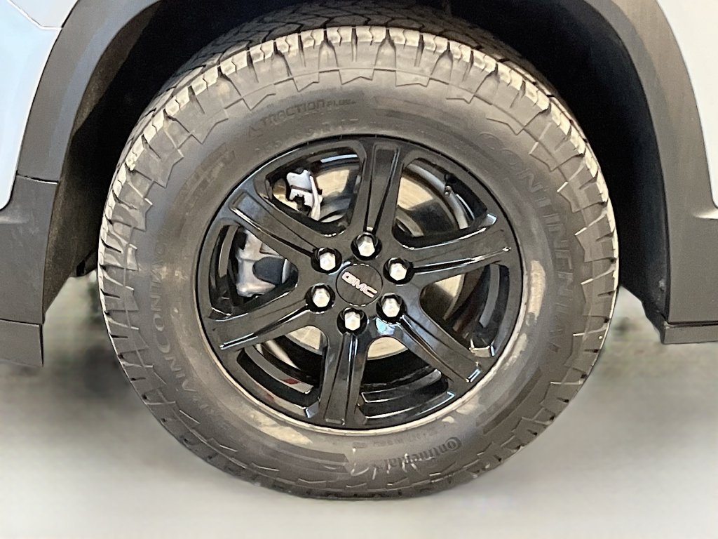 Used 2023 GMC Acadia AT4 w/ Trailering Package AWD/4WD image 34
