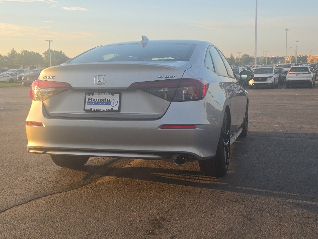 Used 2025 Honda Civic Sport image 8