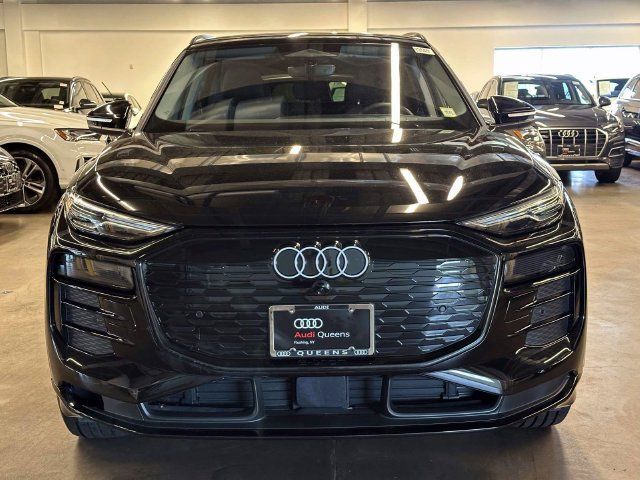 Used 2025 Audi Q6 e-tron Premium w/ Convenience Package AWD/4WD image 7