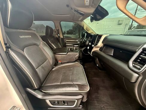 Used 2021 RAM 1500 Laramie RWD image 15