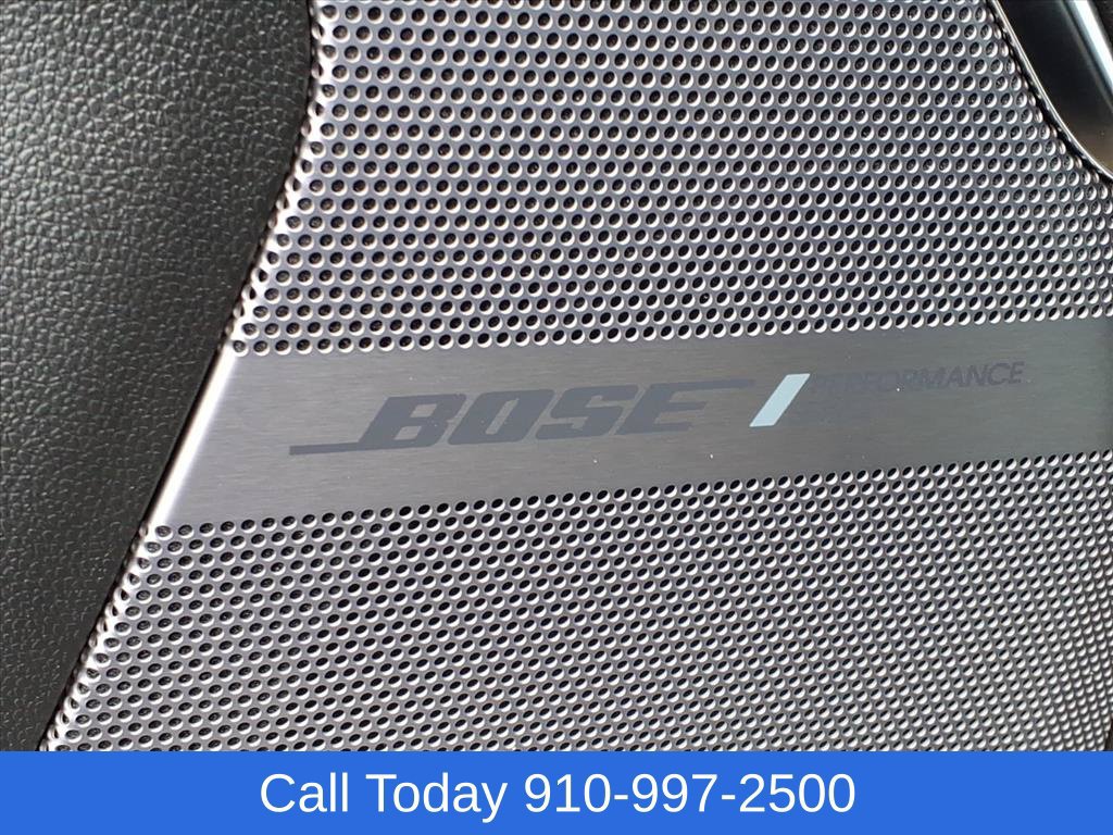 Used 2025 GMC Yukon Denali Ultimate w/ LPO, Floor Liner Package AWD/4WD image 12