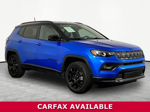 Used 2022 Jeep Compass Latitude AWD/4WD image 3