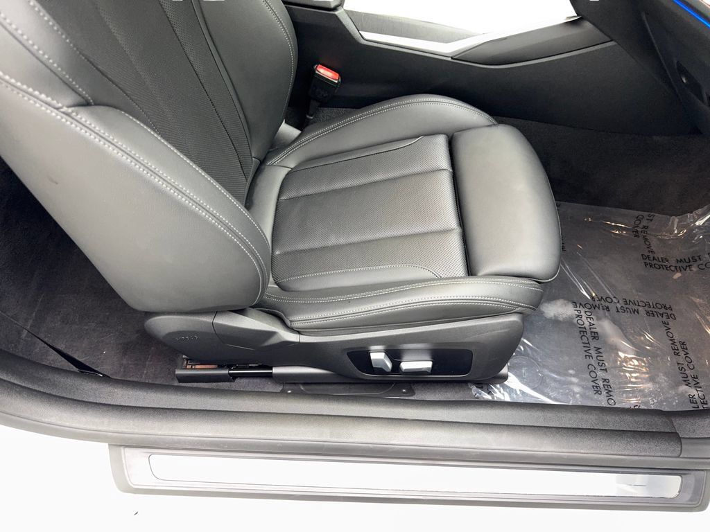 Used 2022 BMW 430i Coupe w/ Convenience Package RWD image 38