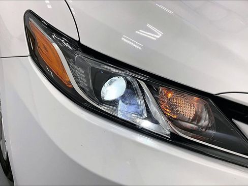 Used 2022 Toyota Camry LE image 36