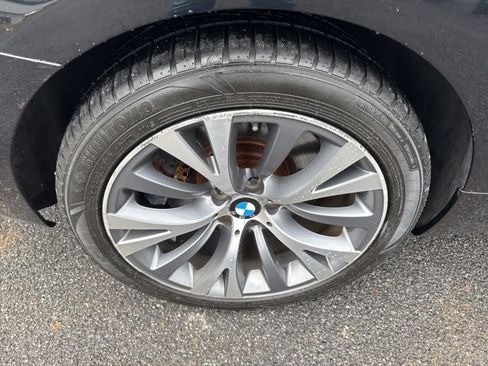 Used 2013 BMW 550i Gran Turismo image 9