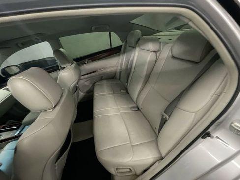 Used 2011 Toyota Avalon Limited image 24