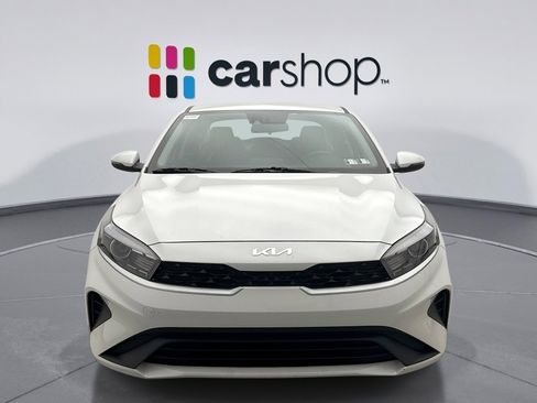 Used 2024 Kia Forte LXS w/ LXS Technology Package FWD image 6
