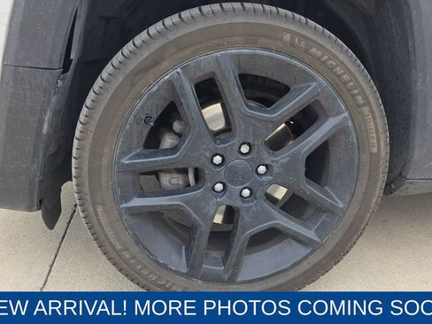 Used 2020 Jeep Renegade Latitude image 10