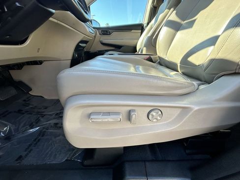 Used 2021 Honda Odyssey EX-L image 12