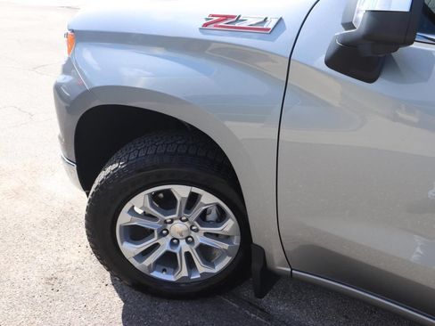 Used 2026 Chevrolet Silverado 1500 LTZ w/ LTZ Premium Package AWD/4WD image 3