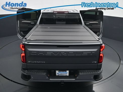 Used 2023 Chevrolet Silverado 1500 LTZ w/ LTZ Convenience Package II AWD/4WD image 42