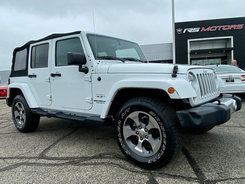 Used 2017 Jeep Wrangler Unlimited Sahara AWD/4WD image 1