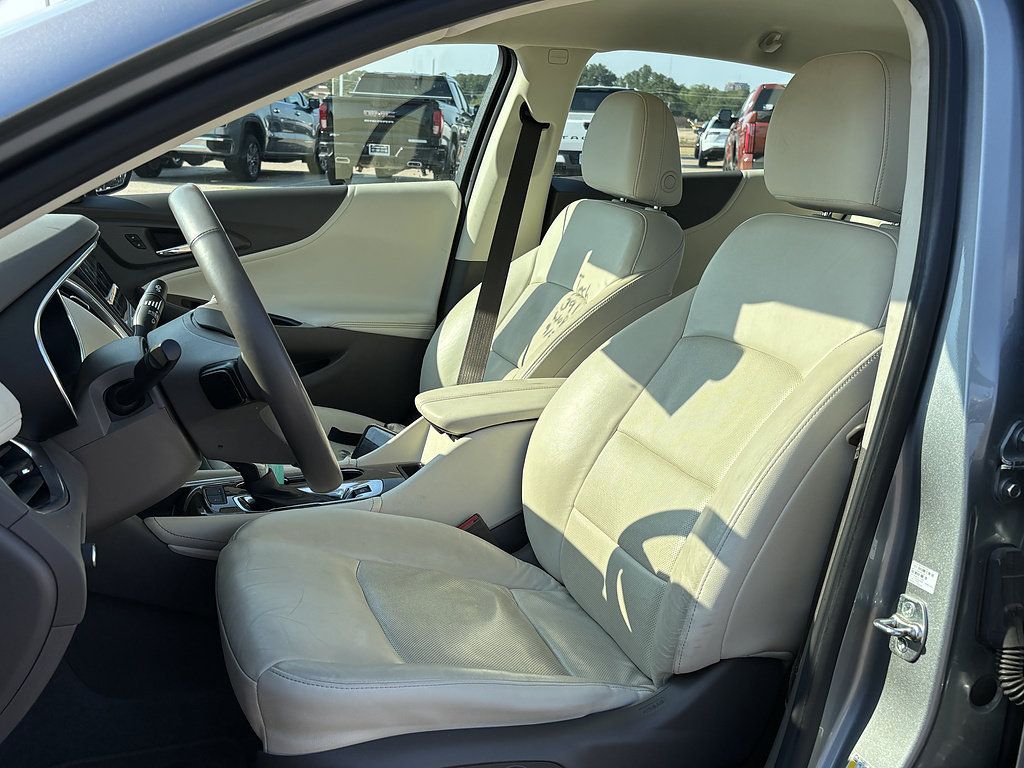Used 2024 Chevrolet Malibu LT FWD image 6