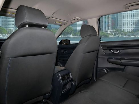 Used 2023 Honda CR-V LX image 17