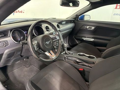 Used 2019 Ford Mustang GT RWD image 12