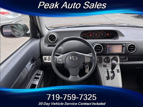 Used 2015 Scion xB FWD image 14