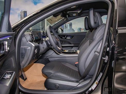 Used 2026 Mercedes-Benz C 300 4MATIC Sedan image 20