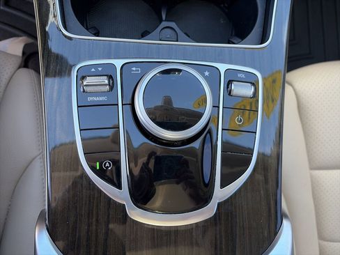 Used 2018 Mercedes-Benz C 300 Sedan image 27