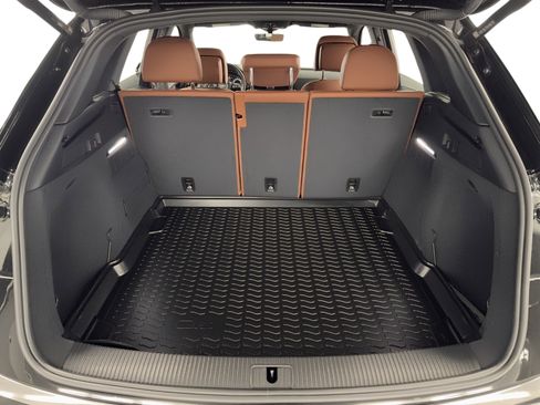 Used 2022 Audi Q5 2.0T Premium w/ Convenience Package image 13