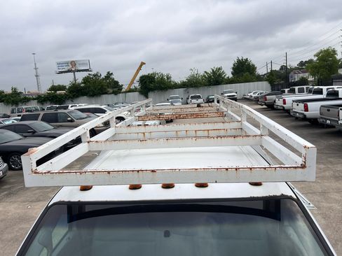 Used 2001 Ford F350 XL image 46