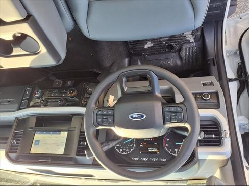 New 2026 Ford F450 XL w/ XL Chrome Package AWD/4WD image 5