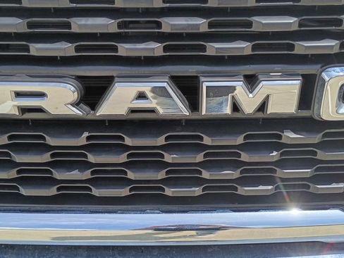 Used 2024 RAM 2500 Big Horn AWD/4WD image 16