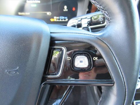 Used 2022 Lincoln Corsair Grand Touring w/ Towing Package AWD/4WD image 24