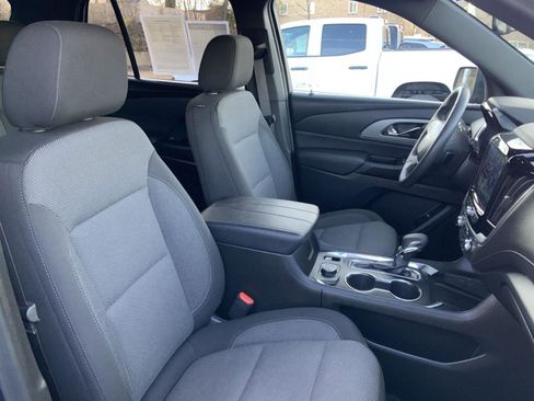 Certified 2023 Chevrolet Traverse LT image 17