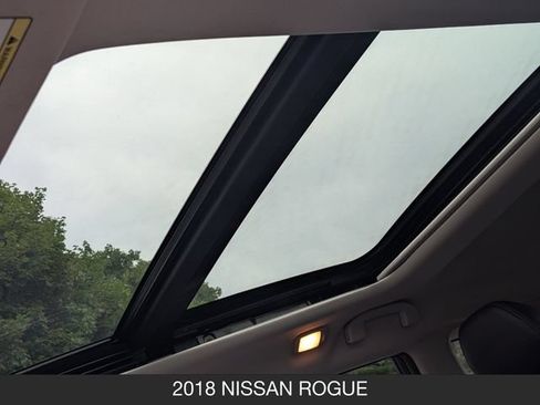 Used 2018 Nissan Rogue SL w/ Premium Package AWD/4WD image 15