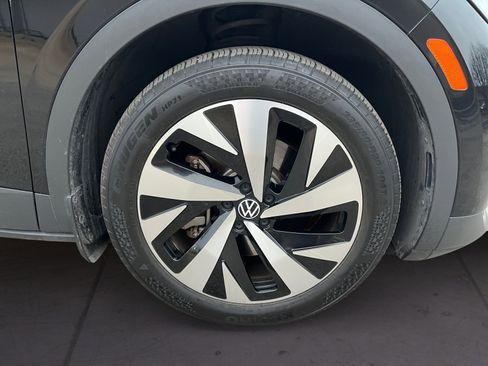 Certified 2021 Volkswagen ID.4 Pro S w/ Gradient Package image 14