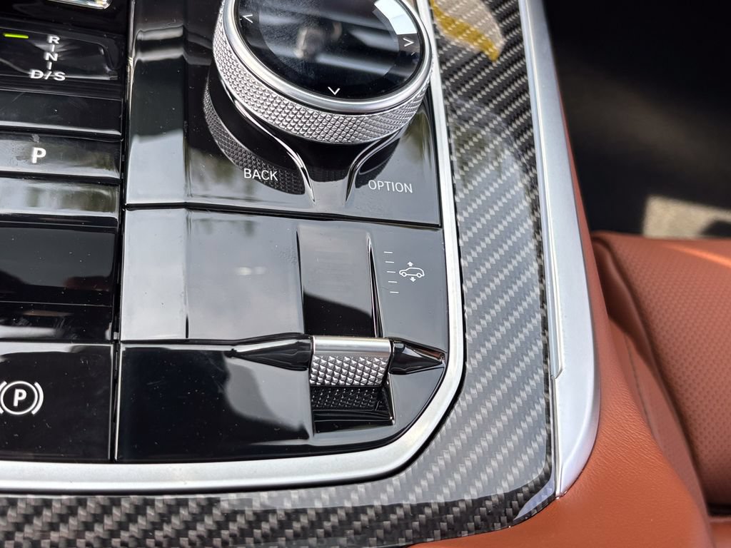 New 2027 BMW X7 M60i AWD/4WD image 32