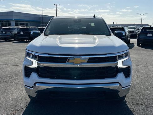 New 2026 Chevrolet Silverado 1500 LT image 2