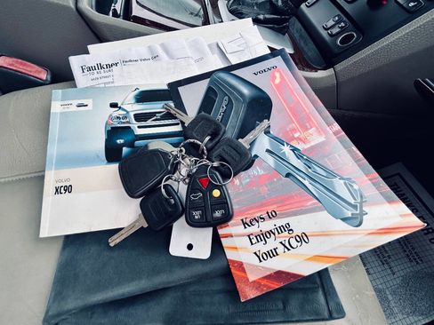 Used 2003 Volvo XC90 T6 image 30