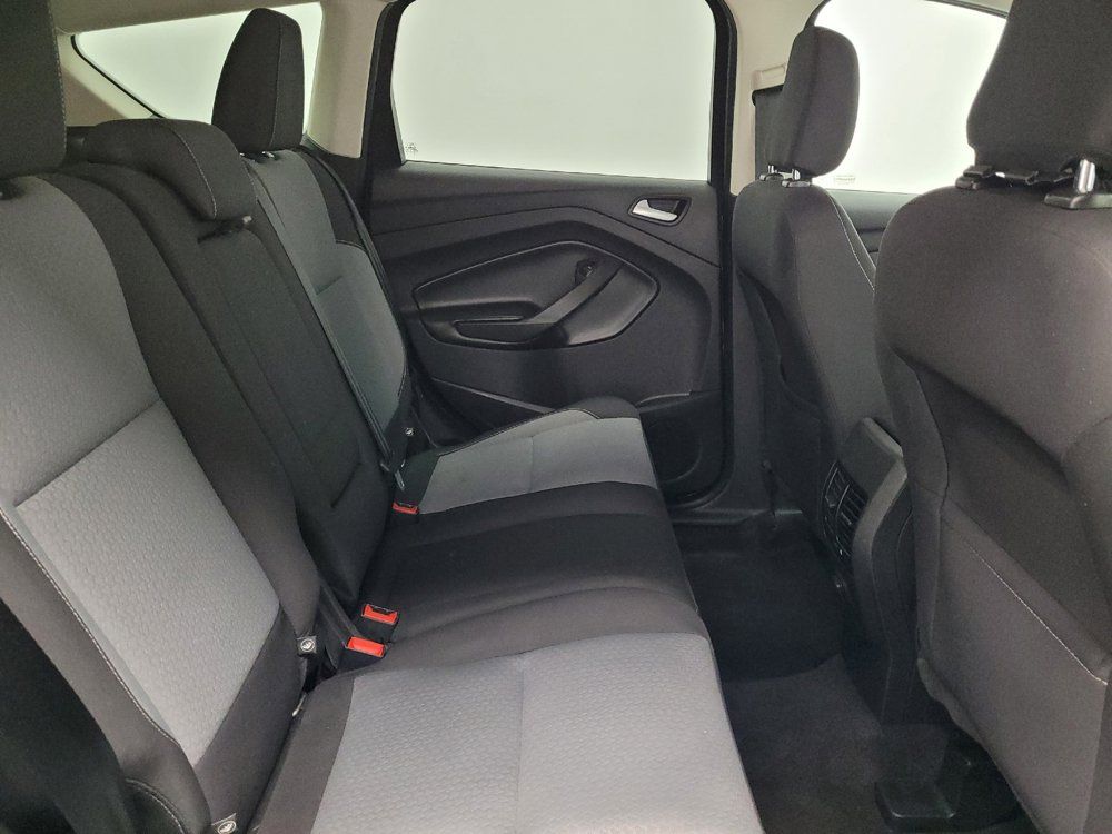 Used 2018 Ford Escape SE FWD image 19