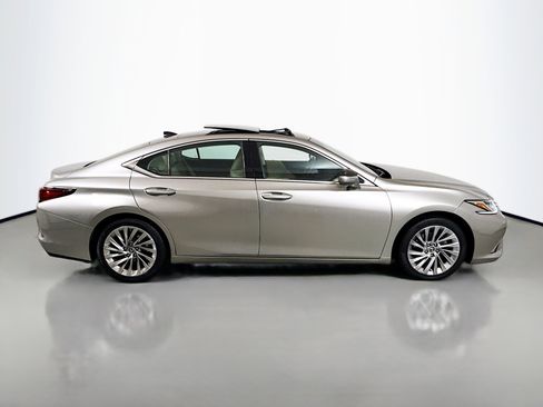 Used 2019 Lexus ES 350 Luxury image 8