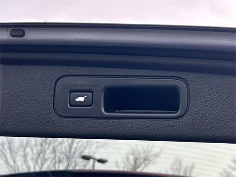 Used 2023 Honda Odyssey Touring image 13