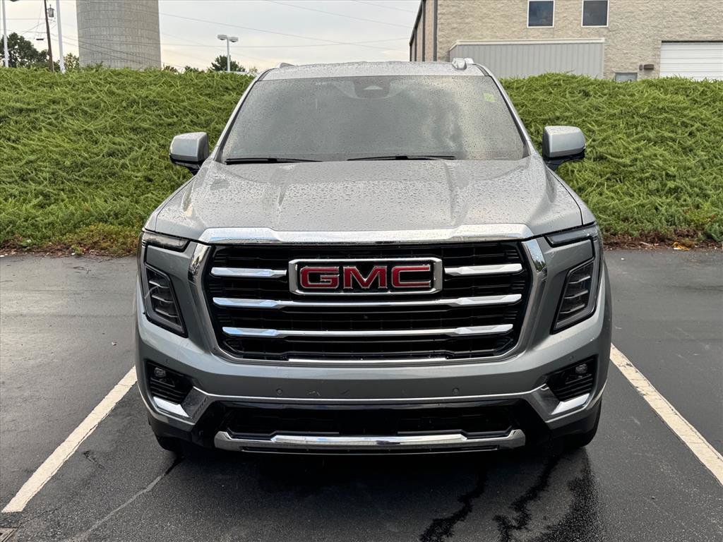 Used 2025 GMC Yukon XL Elevation AWD/4WD image 10