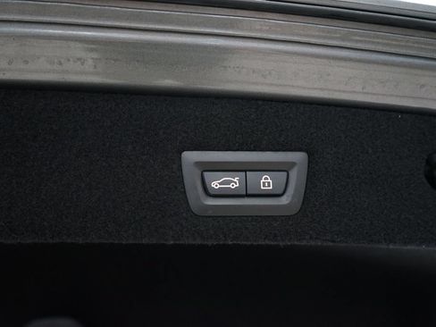 Used 2018 BMW 750i xDrive AWD/4WD image 64