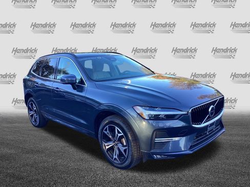 Certified 2022 Volvo XC60 B5 Momentum w/ Climate Package image 2