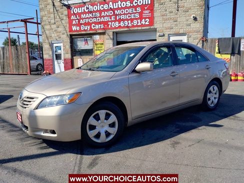 Used 2007 Toyota Camry LE image 1