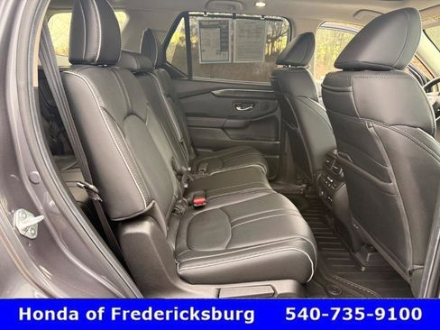 Certified 2025 Honda Pilot Elite image 33