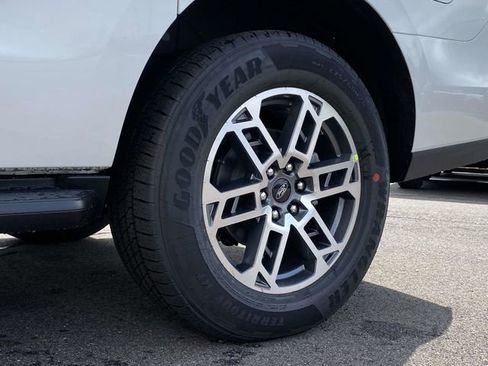 New 2026 Ford Expedition Max Active RWD image 23