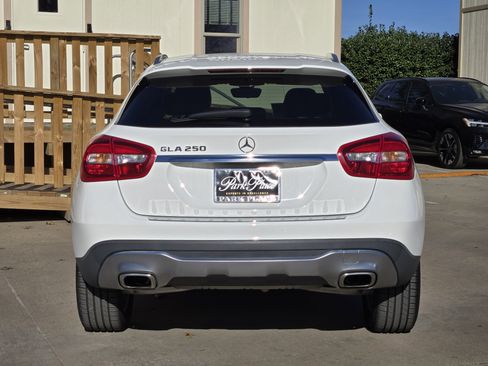 Used 2019 Mercedes-Benz GLA 250 image 8